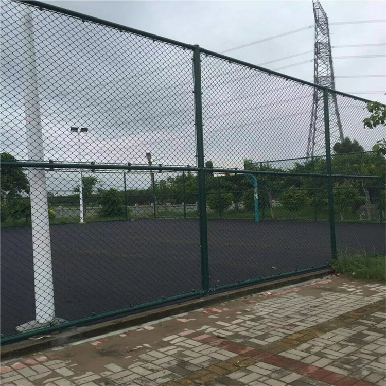 運(yùn)動(dòng)場勾花護(hù)欄圖片1 運(yùn)動(dòng)場勾花護(hù)欄圖片1